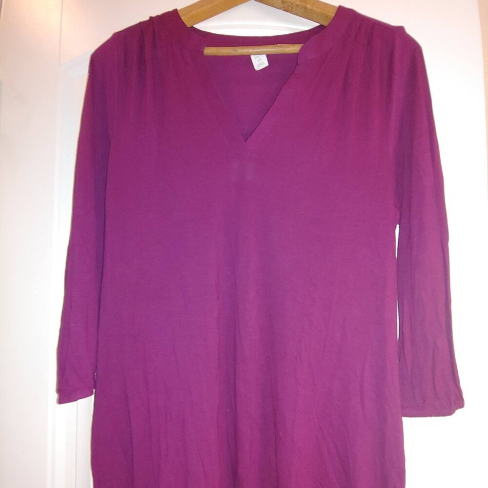 Old Navy Boho Split-Neck Maternity top size small